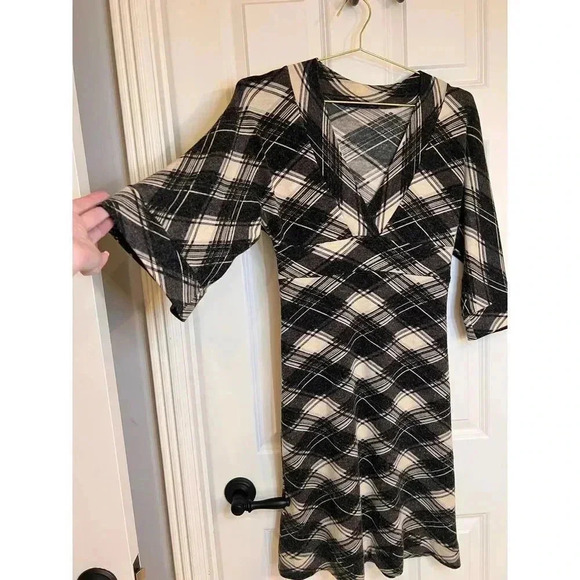 Black and gray plaid kimono sleeves vintage sweater dress size small - Picture 2 of 7